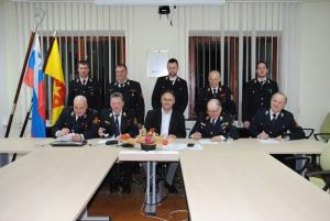 Župan z gasilskimi društvi podpisal aneks 1